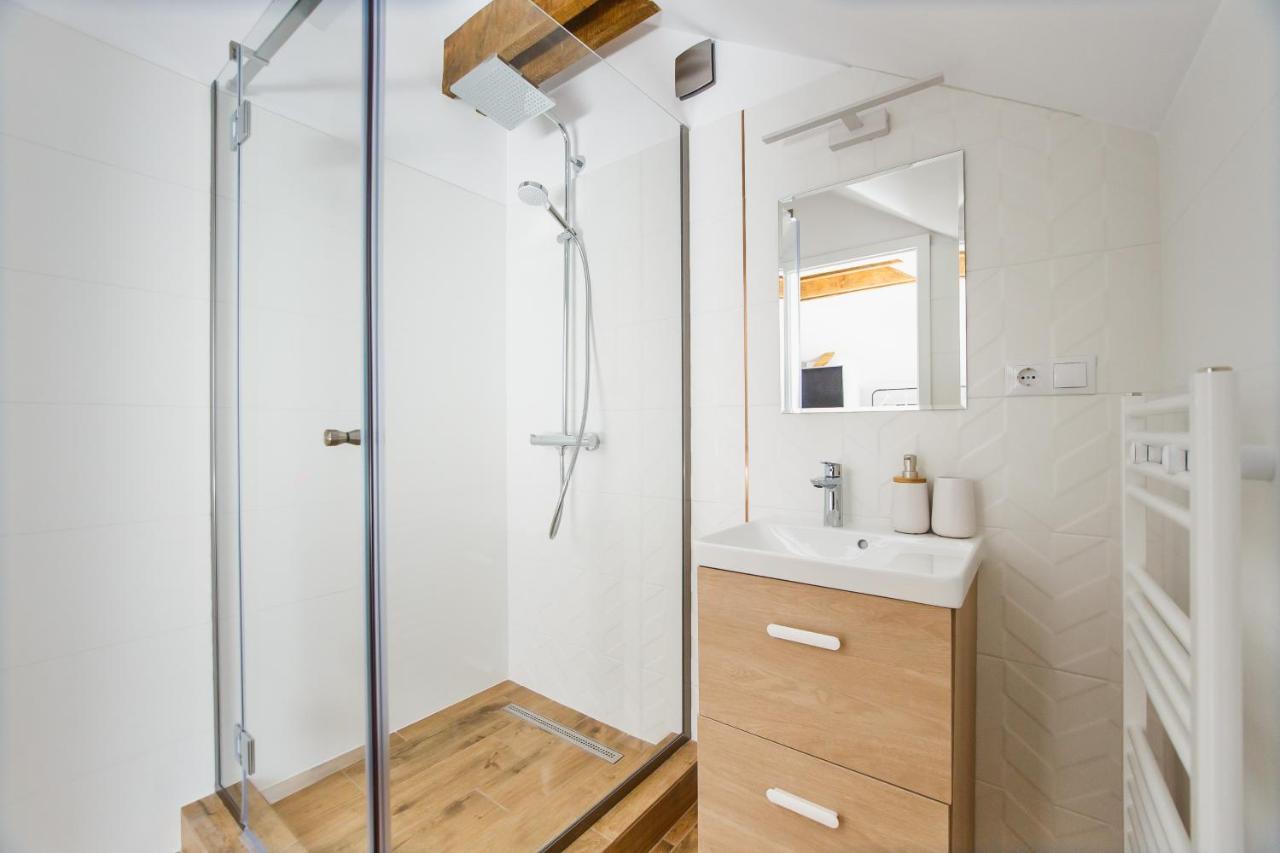 Rya Residence Oradea Bagian luar foto