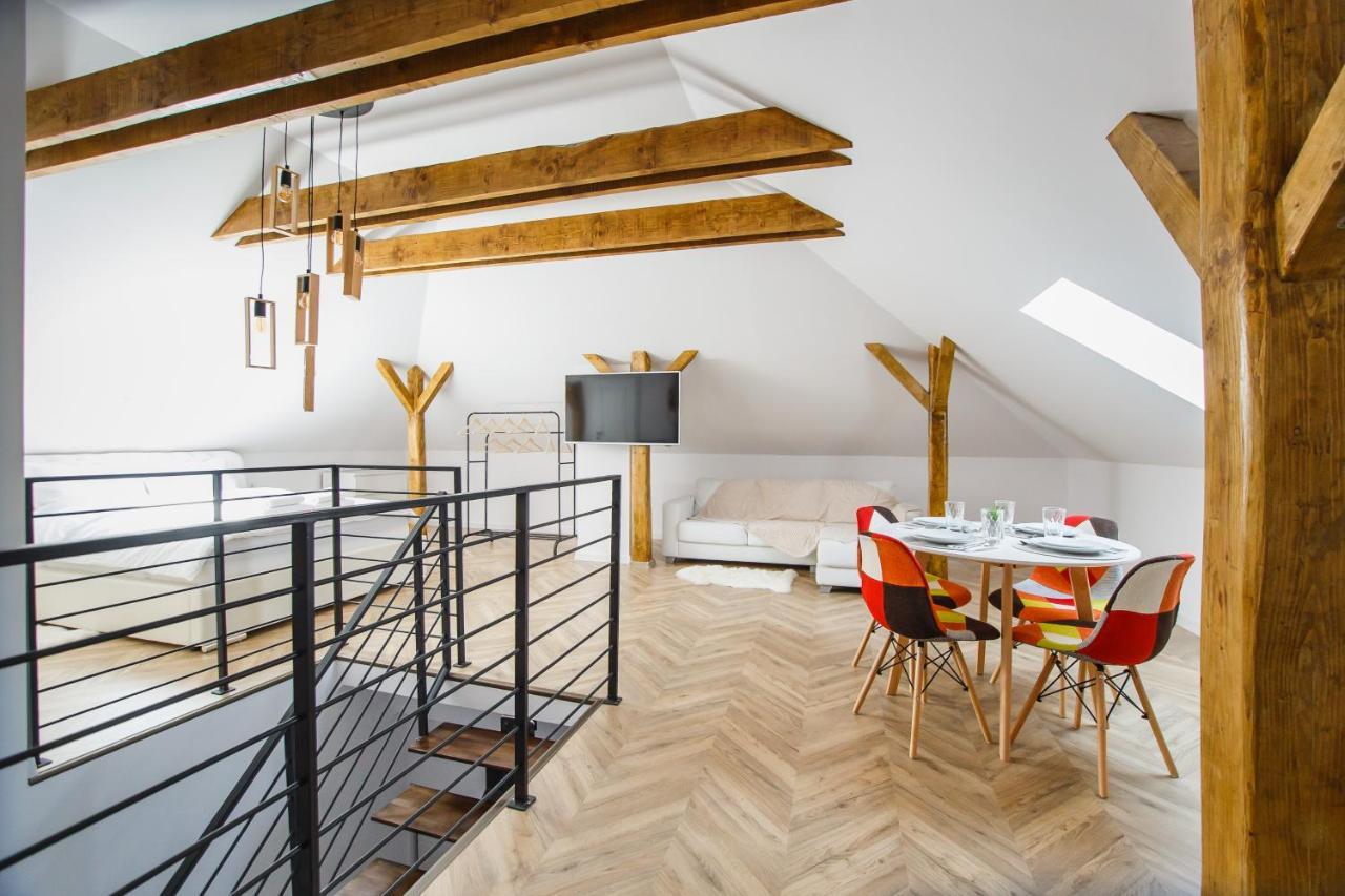 Rya Residence Oradea Bagian luar foto