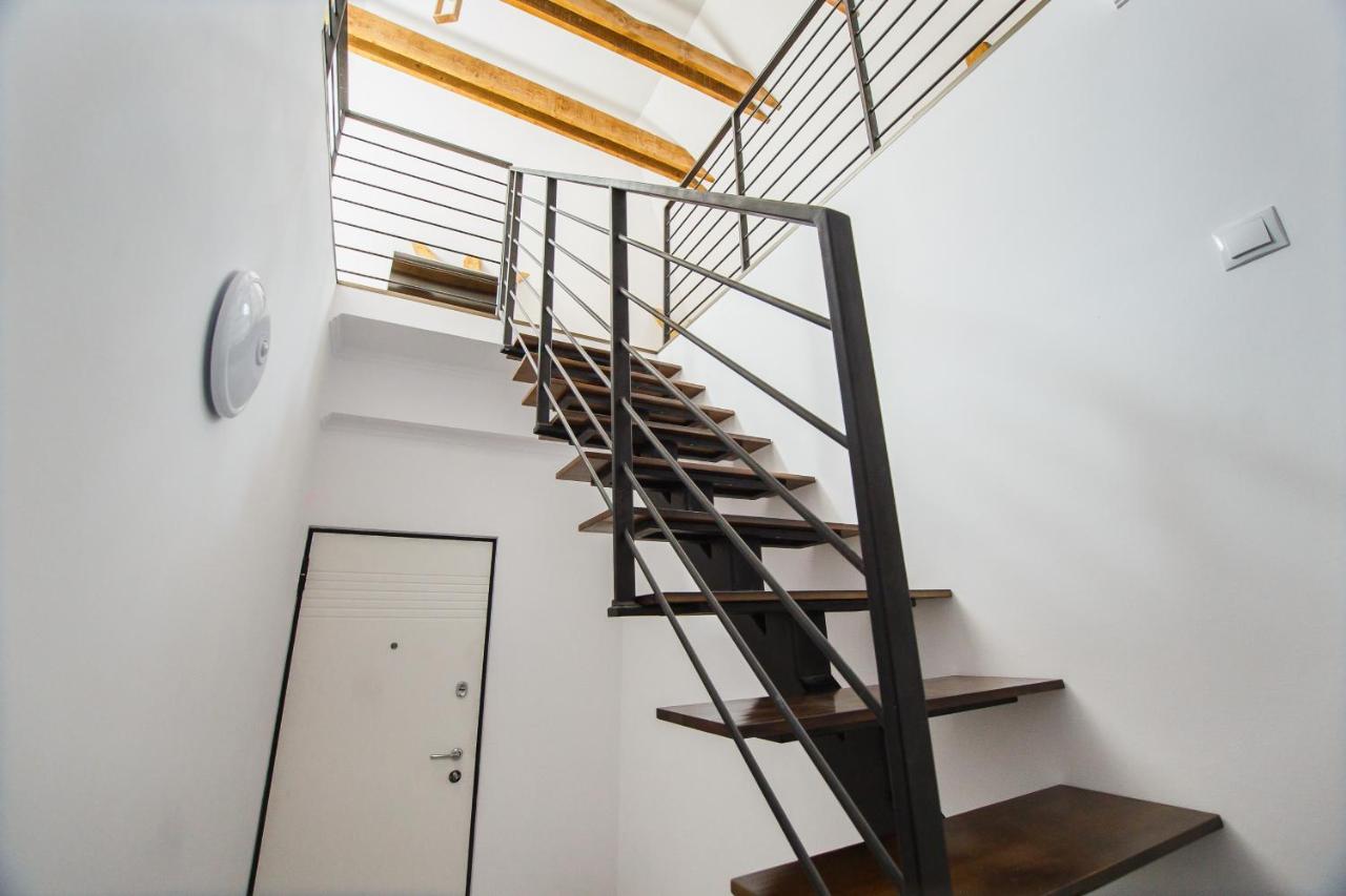 Rya Residence Oradea Bagian luar foto