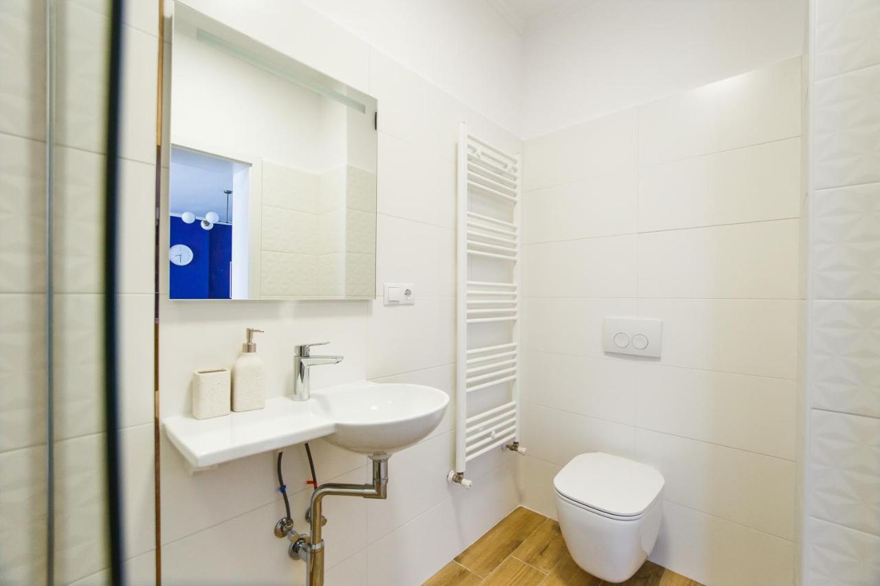 Rya Residence Oradea Bagian luar foto