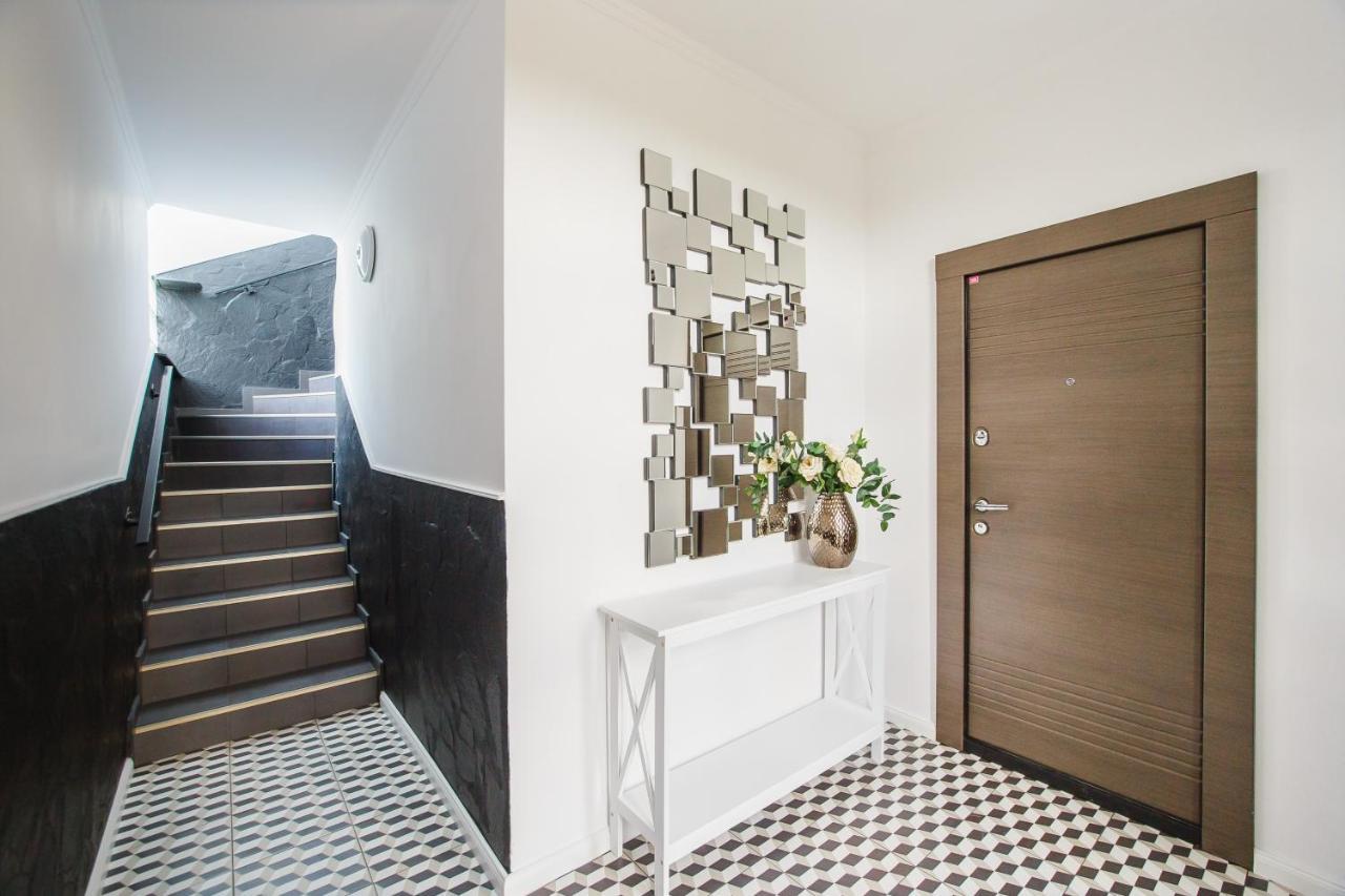 Rya Residence Oradea Bagian luar foto