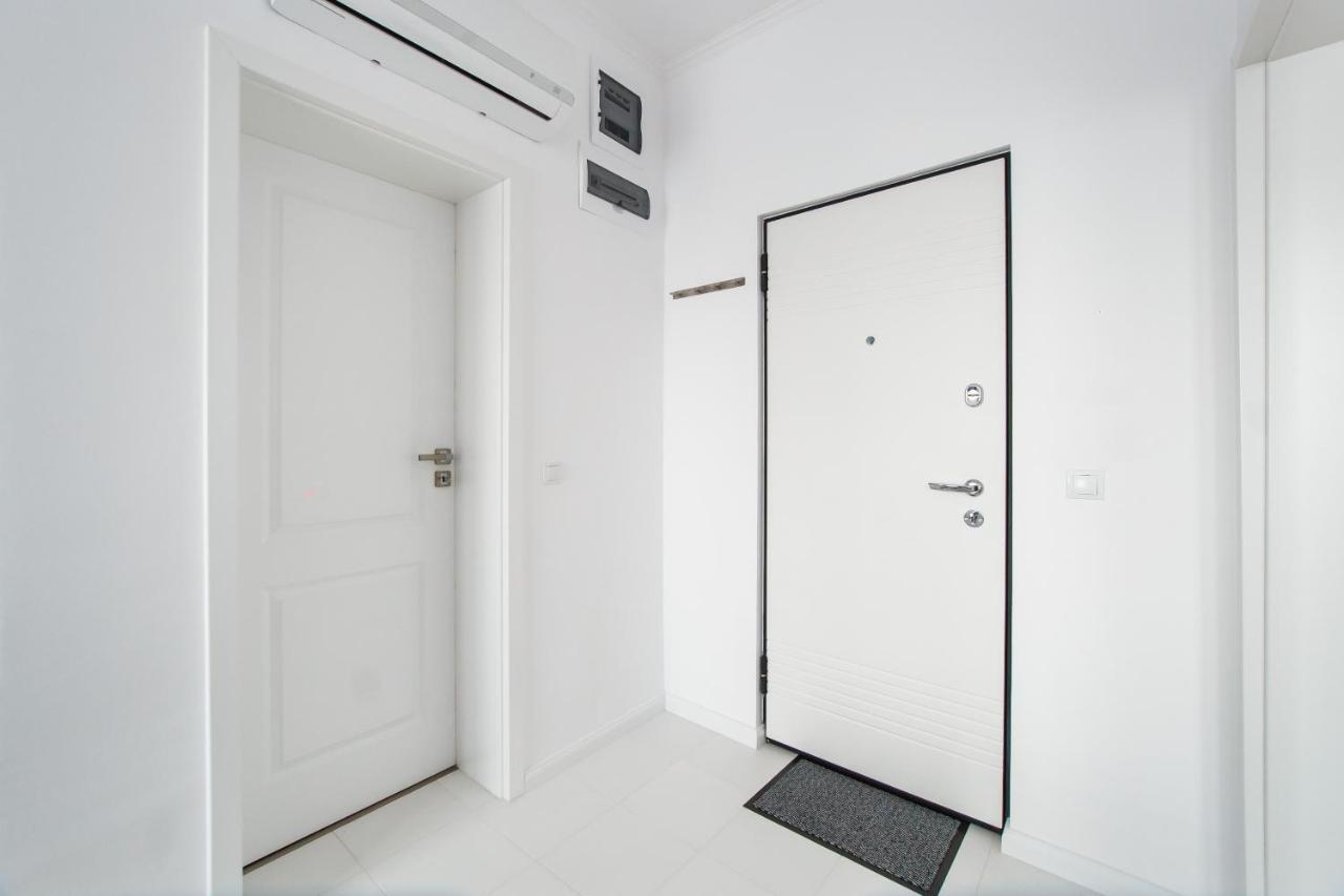Rya Residence Oradea Bagian luar foto